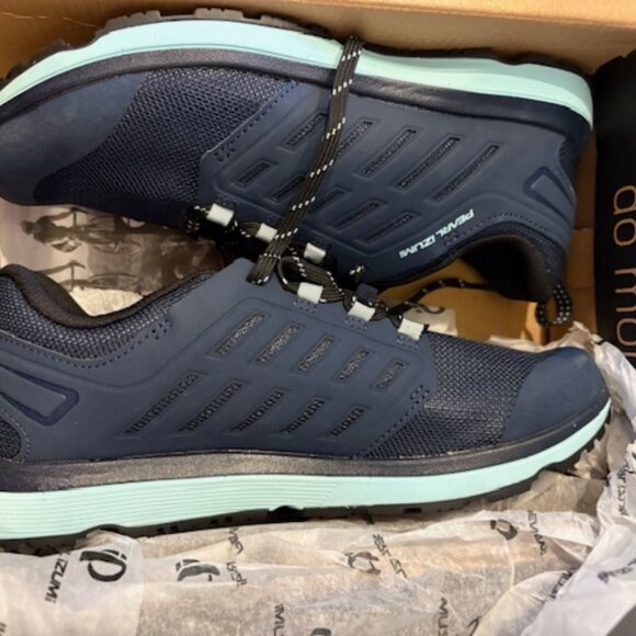 Pearl Izumi Women's X-Alp Canyon Women's size 8.5 color Navy - Picture 3 of 6